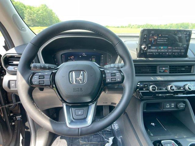 new 2025 Honda Pilot car