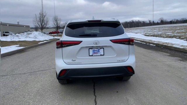 used 2022 Toyota Highlander car, priced at $42,368