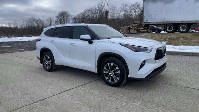 used 2022 Toyota Highlander car, priced at $42,368