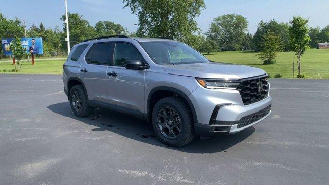 new 2025 Honda Pilot car