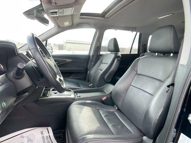 used 2022 Honda Pilot car, priced at $27,694