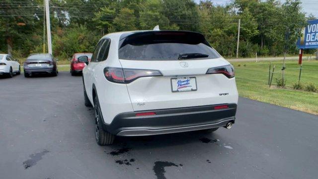 new 2025 Honda HR-V car