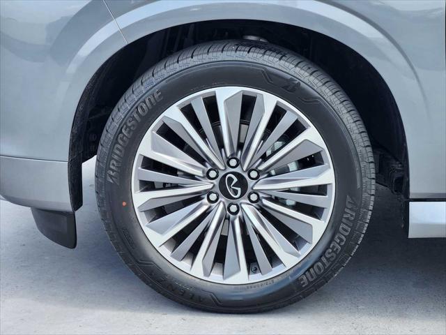 new 2025 INFINITI QX80 car, priced at $102,640