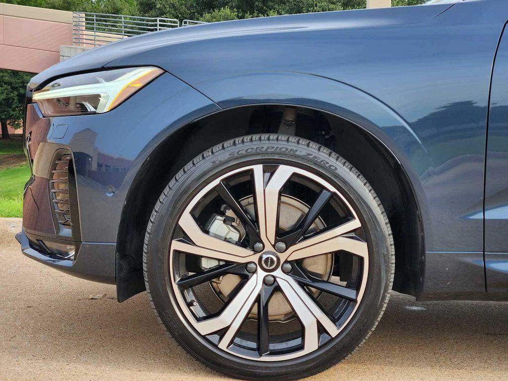 used 2022 Volvo XC60 car, priced at $35,988