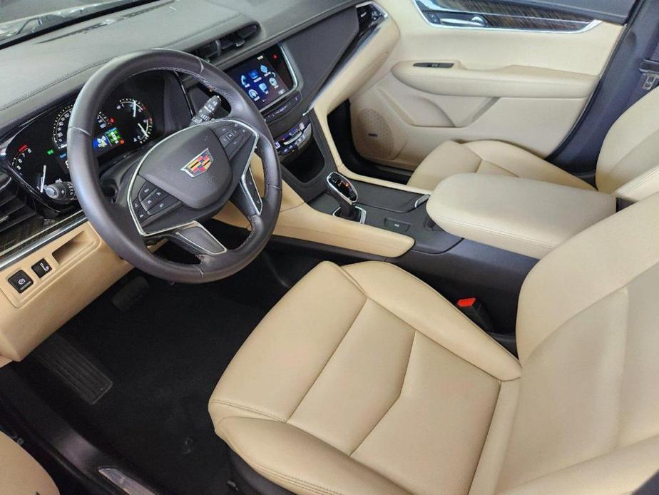 used 2018 Cadillac XT5 car, priced at $19,788