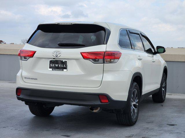 used 2019 Toyota Highlander car, priced at $28,488