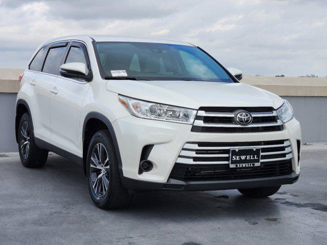 used 2019 Toyota Highlander car, priced at $28,488