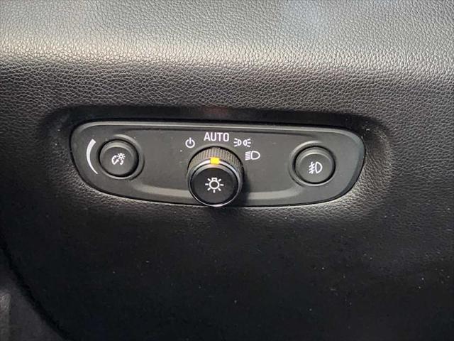 used 2018 Chevrolet Traverse car, priced at $16,988