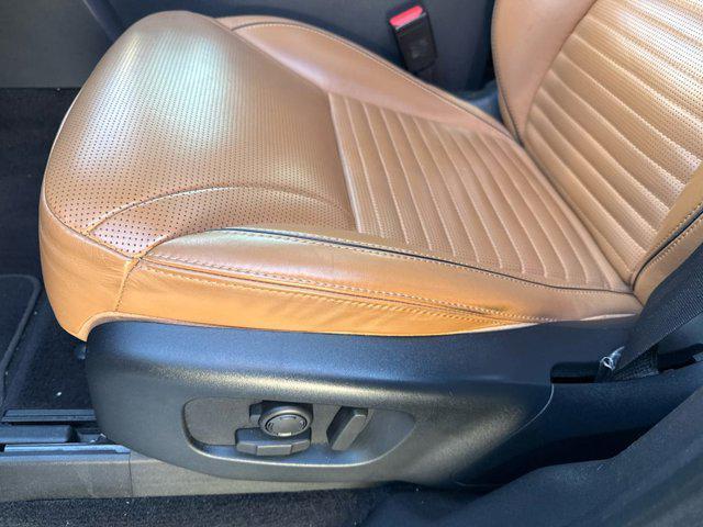 used 2019 Land Rover Discovery car, priced at $29,988