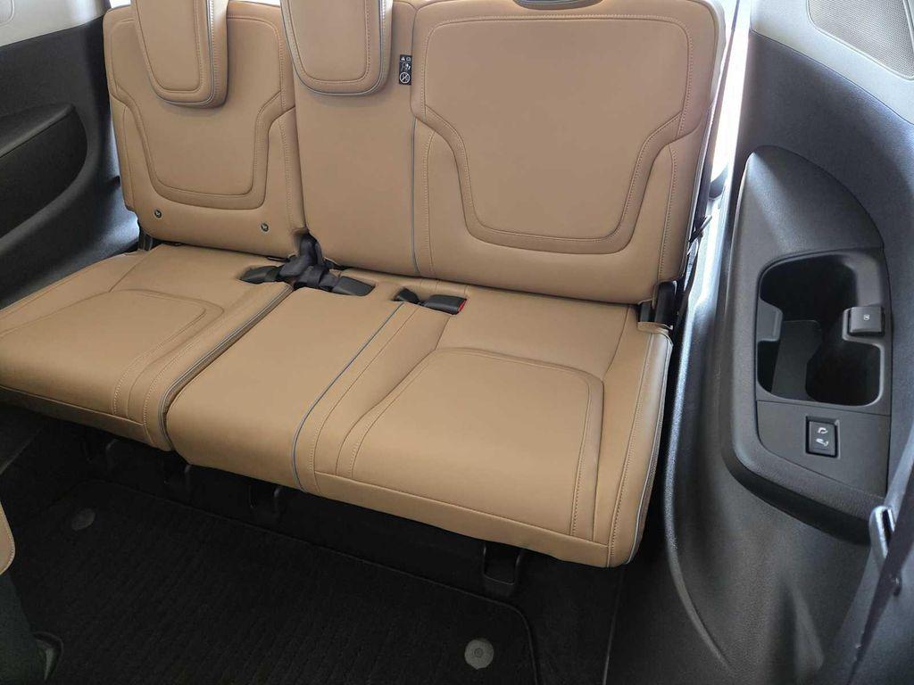 new 2026 INFINITI QX80 car, priced at $95,380