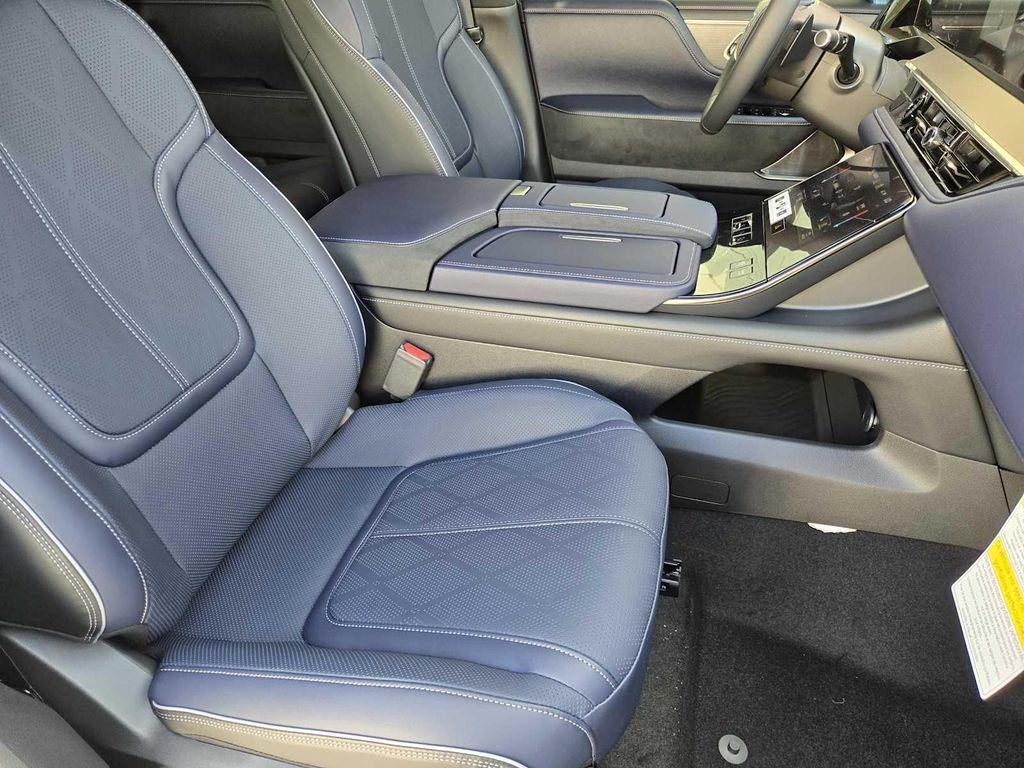 new 2026 INFINITI QX80 car, priced at $106,525