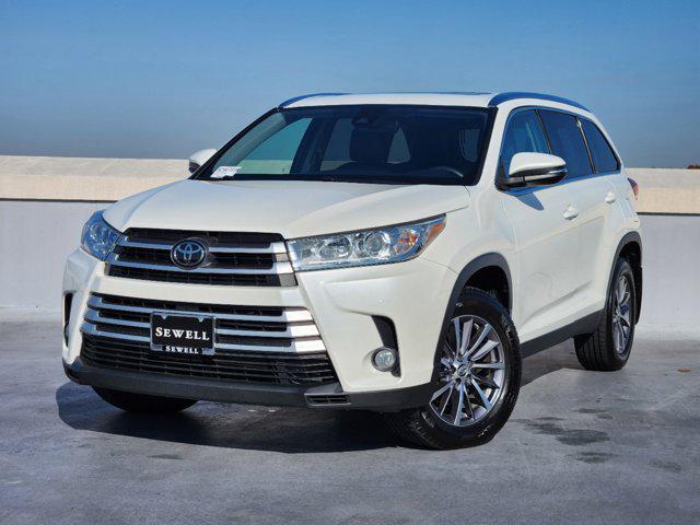 used 2019 Toyota Highlander car, priced at $25,988