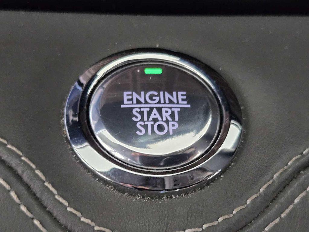 used 2022 Lincoln Navigator car, priced at $62,988