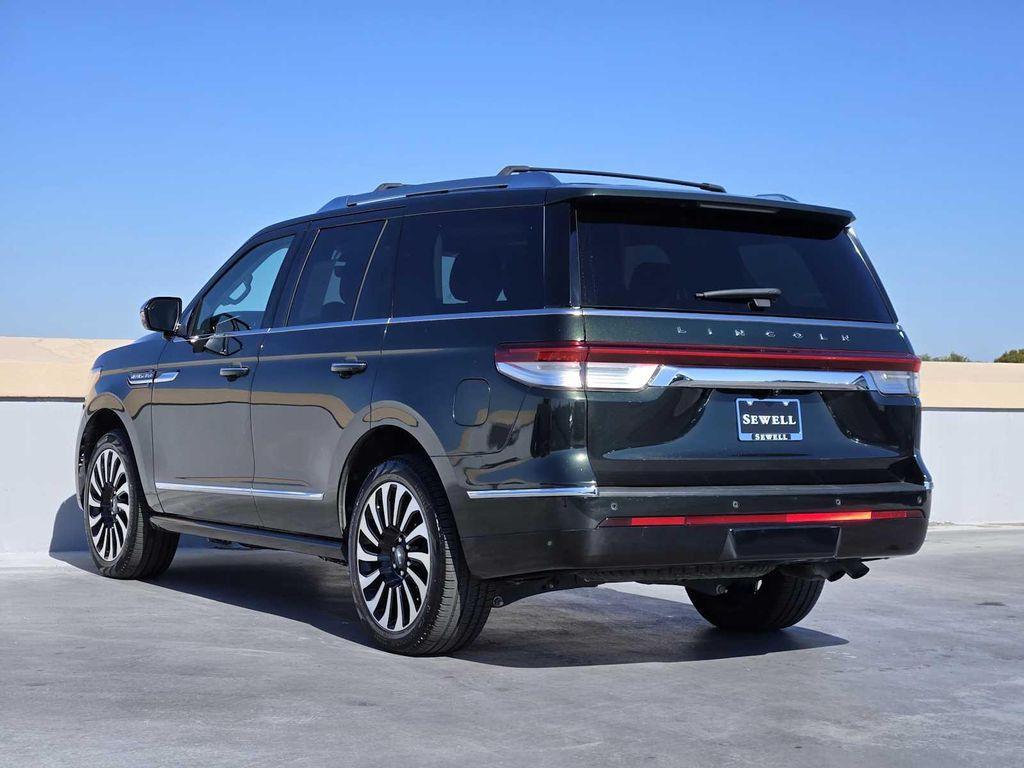 used 2022 Lincoln Navigator car, priced at $62,988