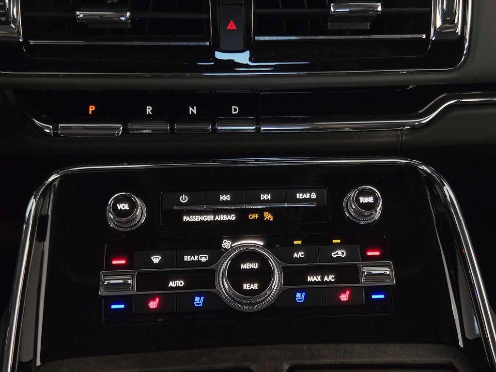 used 2022 Lincoln Navigator car, priced at $62,988