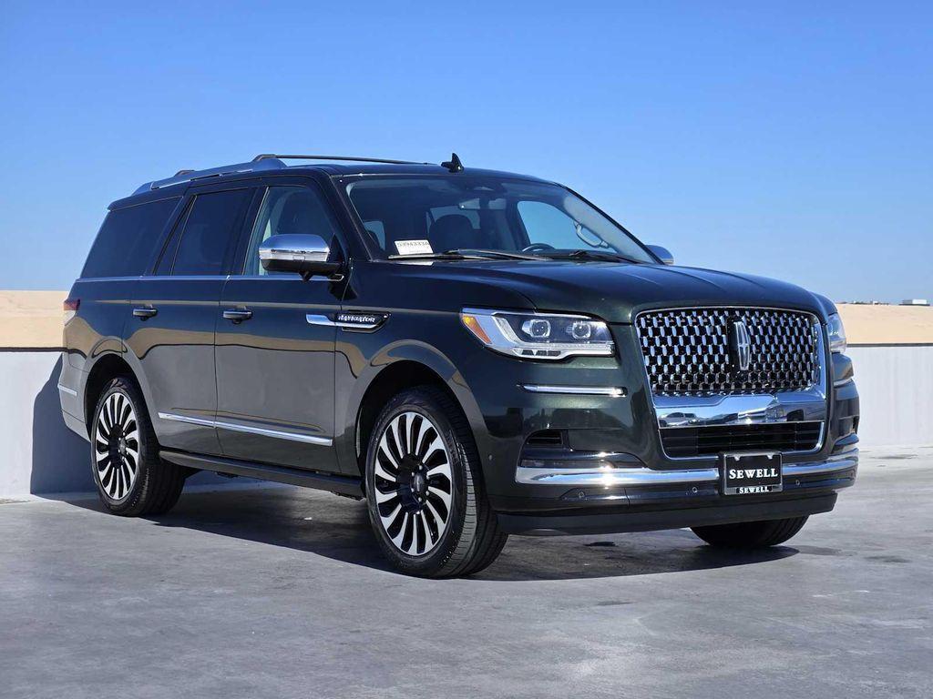 used 2022 Lincoln Navigator car, priced at $62,988