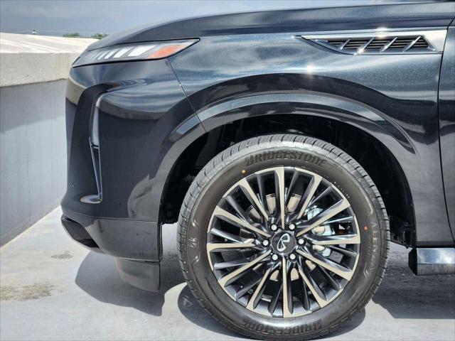 new 2025 INFINITI QX80 car, priced at $112,590