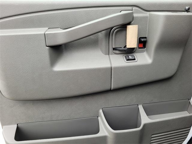 new 2025 GMC Savana 3500 car, priced at $52,655