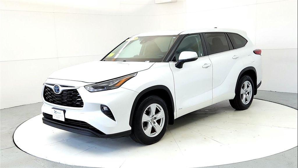 used 2023 Toyota Highlander Hybrid car, priced at $36,985