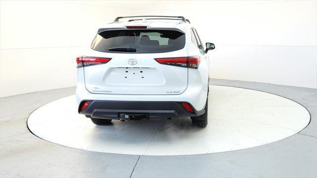 used 2022 Toyota Highlander car, priced at $35,395