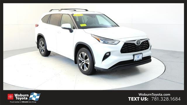 used 2022 Toyota Highlander car, priced at $35,395