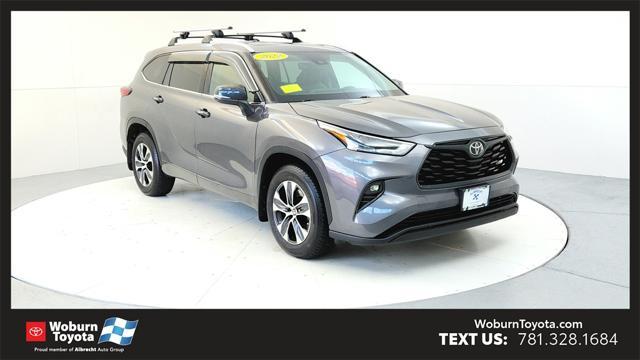 used 2022 Toyota Highlander car, priced at $31,985