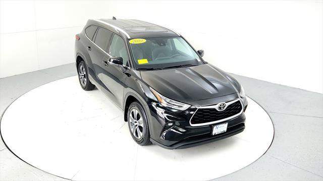 used 2022 Toyota Highlander car, priced at $37,985