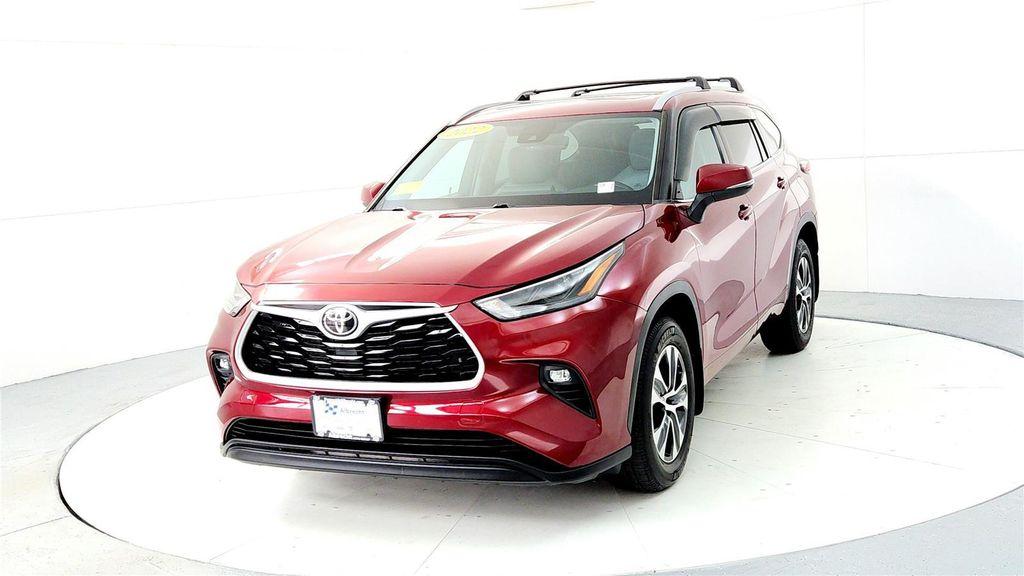 used 2022 Toyota Highlander car, priced at $35,985