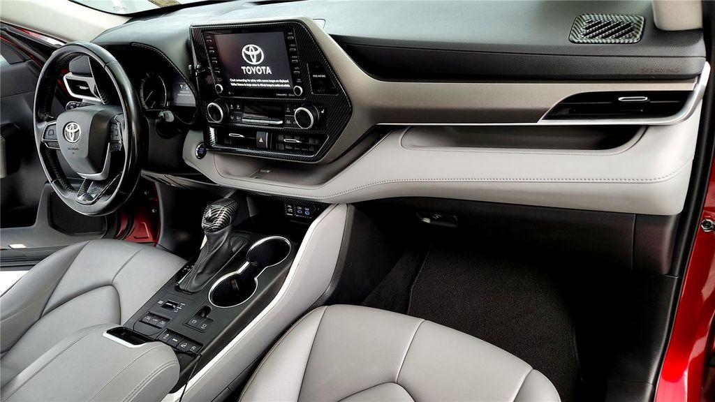 used 2022 Toyota Highlander car, priced at $35,985
