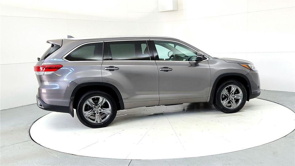 used 2017 Toyota Highlander car, priced at $24,985