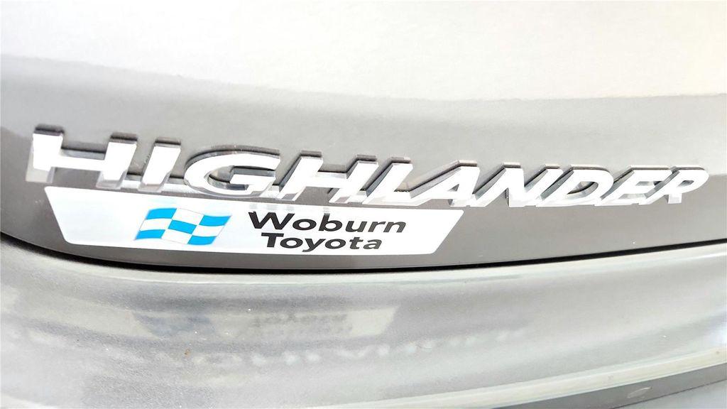 used 2017 Toyota Highlander car, priced at $24,985