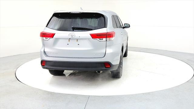 used 2019 Toyota Highlander car, priced at $28,985