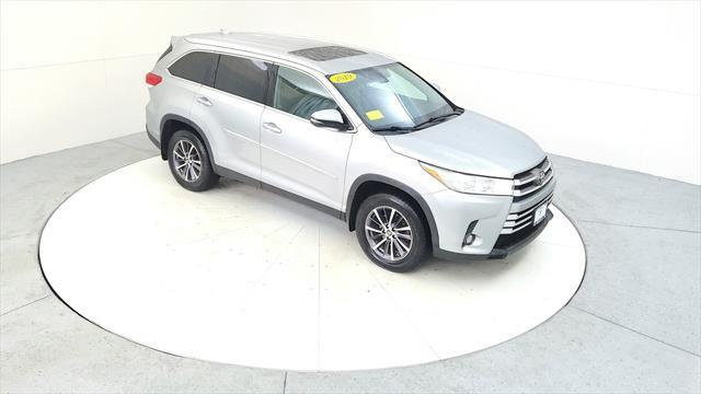 used 2019 Toyota Highlander car, priced at $28,985