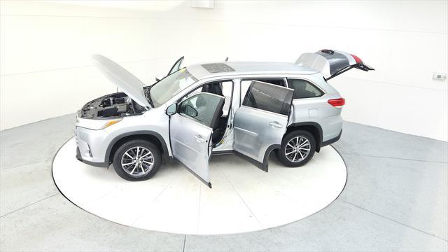 used 2019 Toyota Highlander car, priced at $28,985