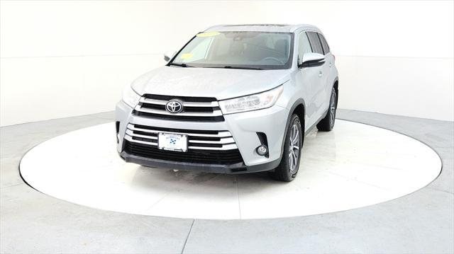 used 2019 Toyota Highlander car, priced at $28,985