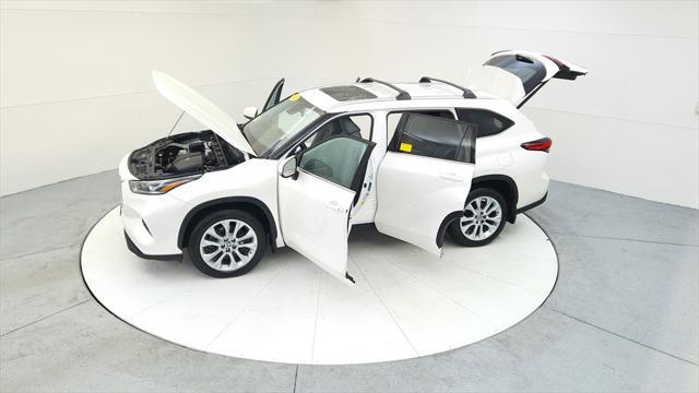 used 2021 Toyota Highlander car, priced at $35,985