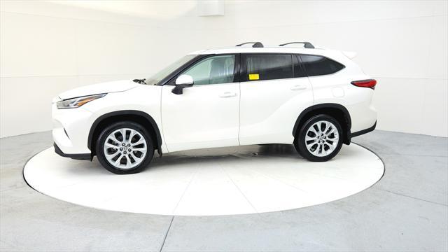 used 2021 Toyota Highlander car, priced at $35,985