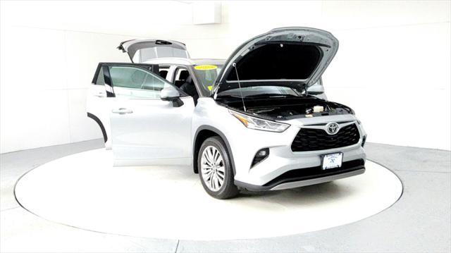 used 2023 Toyota Highlander car, priced at $47,595
