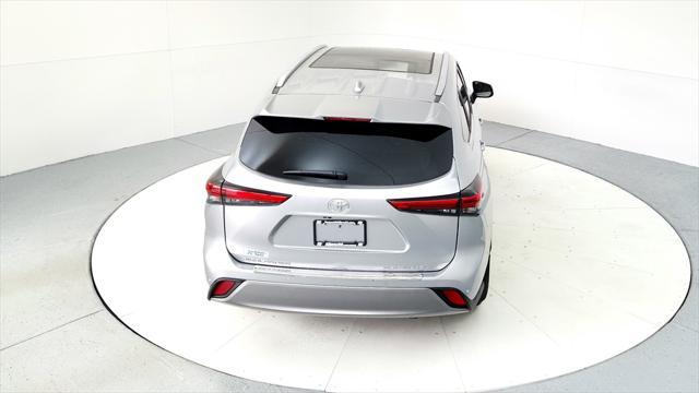 used 2023 Toyota Highlander car, priced at $47,595