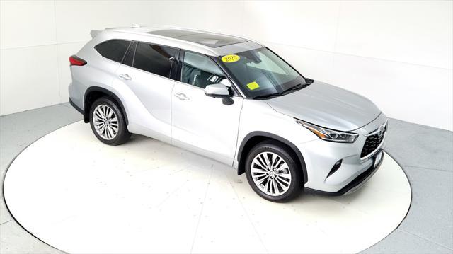 used 2023 Toyota Highlander car, priced at $47,595