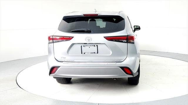 used 2023 Toyota Highlander car, priced at $47,595