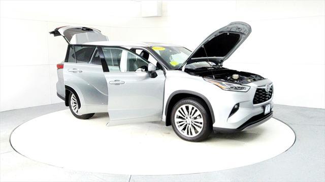 used 2023 Toyota Highlander car, priced at $47,595