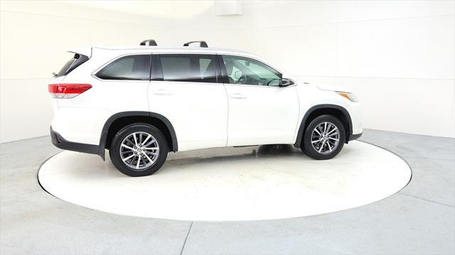 used 2018 Toyota Highlander car, priced at $23,985