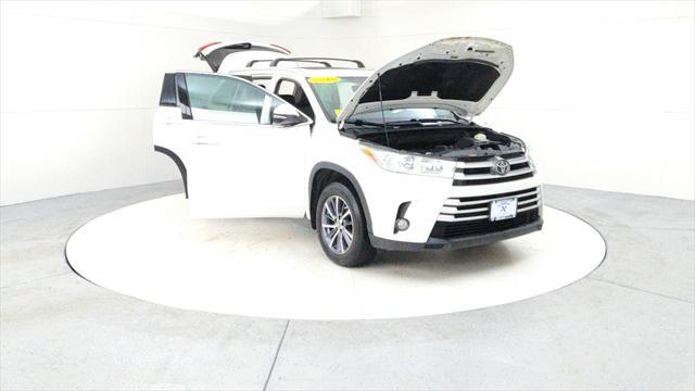 used 2018 Toyota Highlander car, priced at $23,985