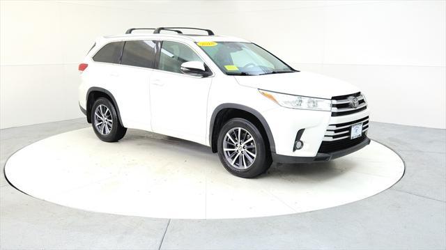 used 2018 Toyota Highlander car, priced at $23,985