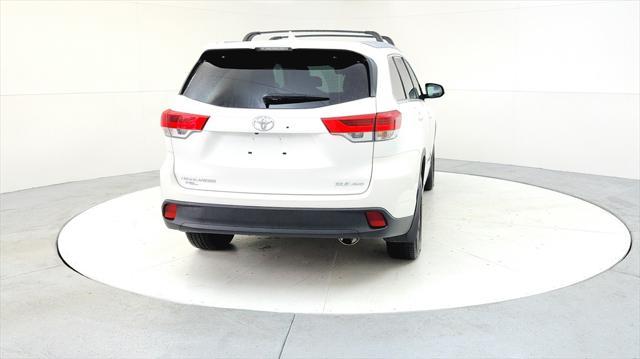 used 2018 Toyota Highlander car, priced at $23,985