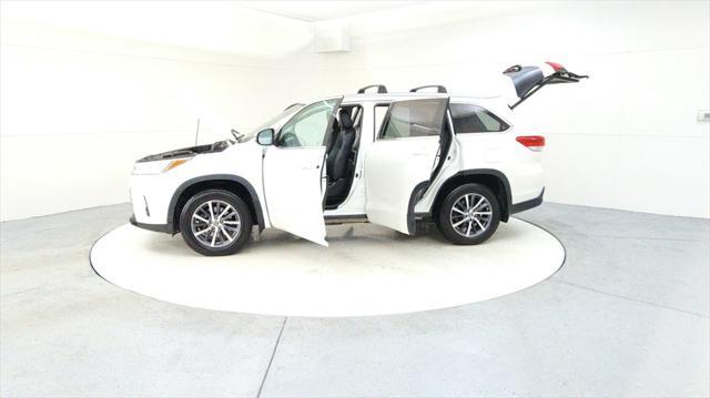 used 2018 Toyota Highlander car, priced at $23,985