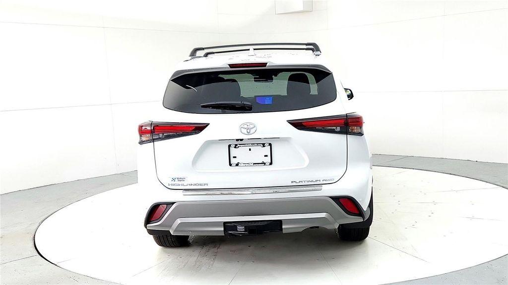new 2025 Toyota Highlander car, priced at $55,772