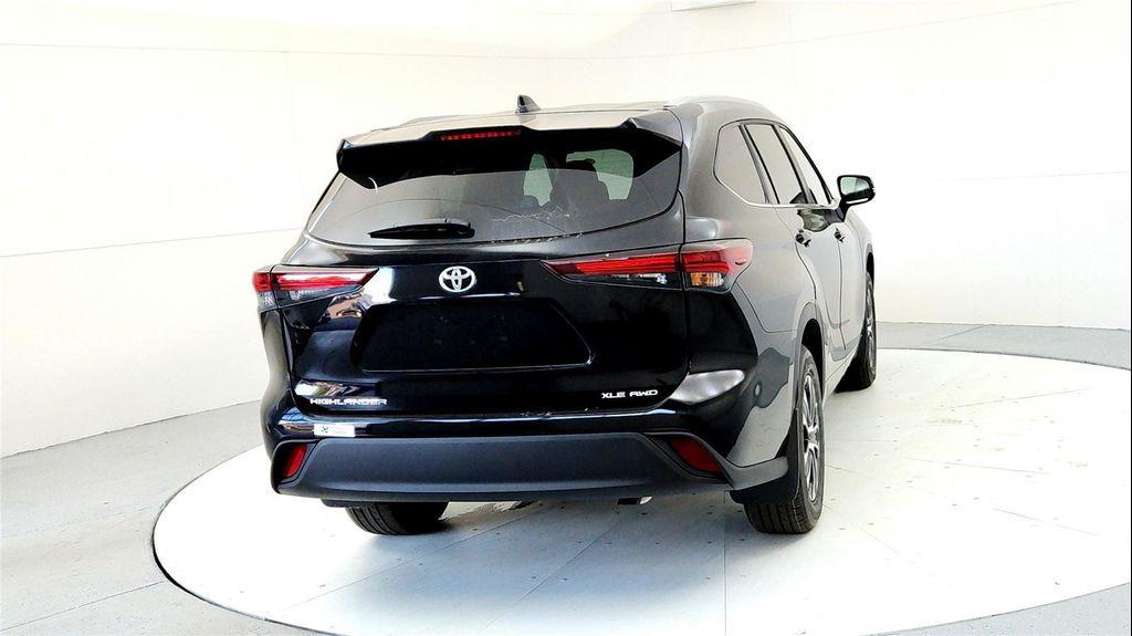new 2025 Toyota Highlander car, priced at $47,338