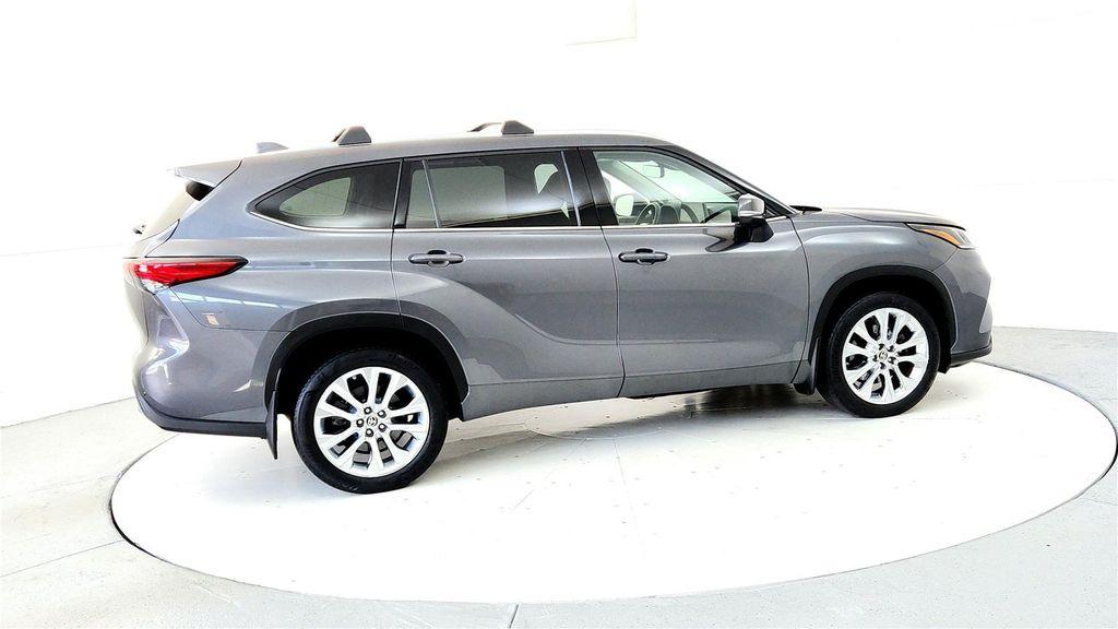 used 2023 Toyota Highlander car, priced at $41,985